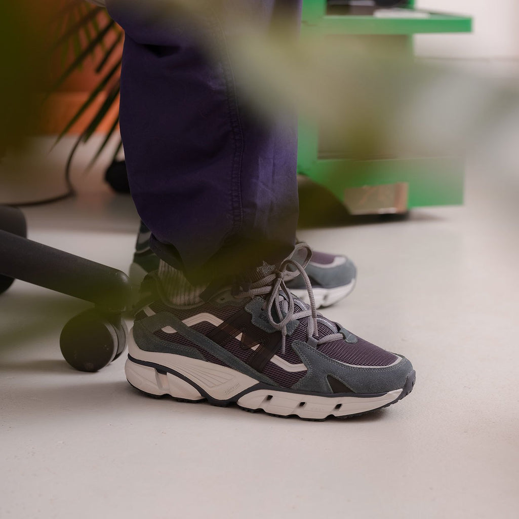 KARHU Super Fulcrum - India Ink / Black | Lifestyle Sneaker mood