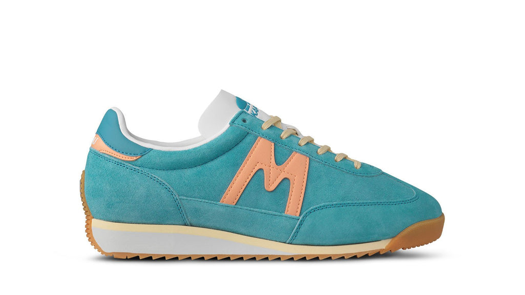 KARHU Mestari - Delphinium Blue / Peach Fuzz | Lifestyle Sneaker