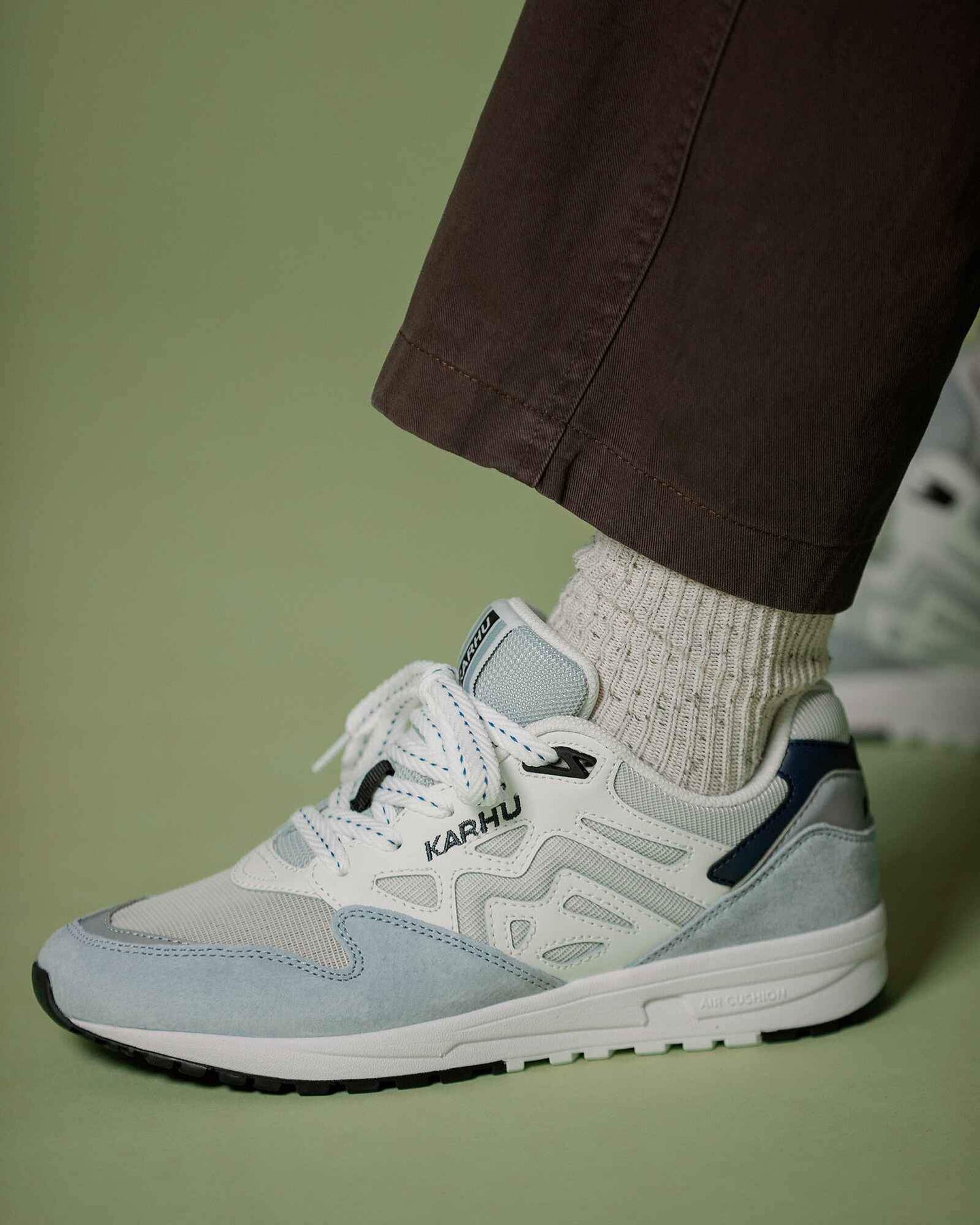 Karhu Legacy 96 - Pearl Blue / Bright White F806082 | Lifestyle sneaker