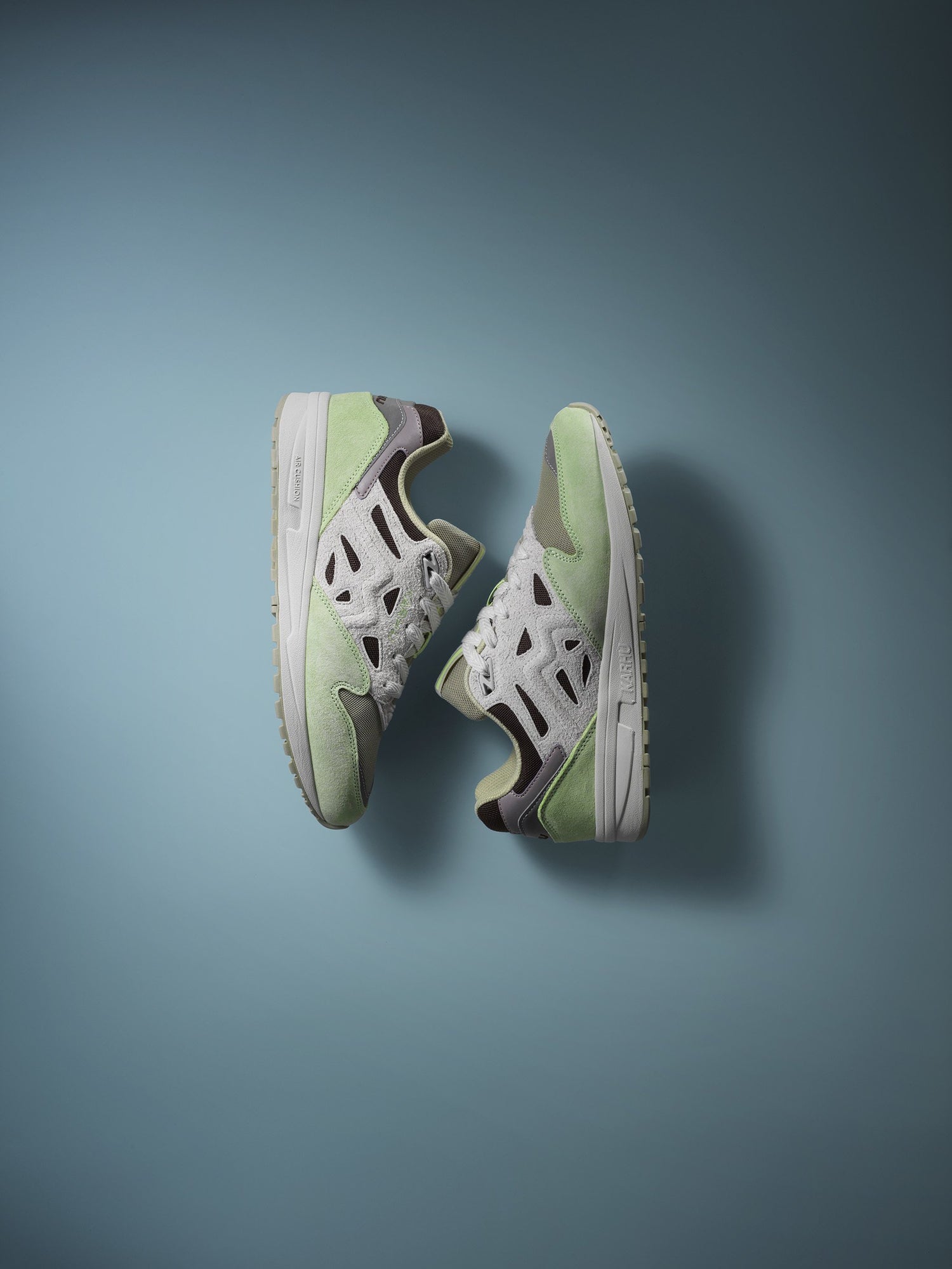 karhu-legacy-96-shadow-lime-dawn-blue