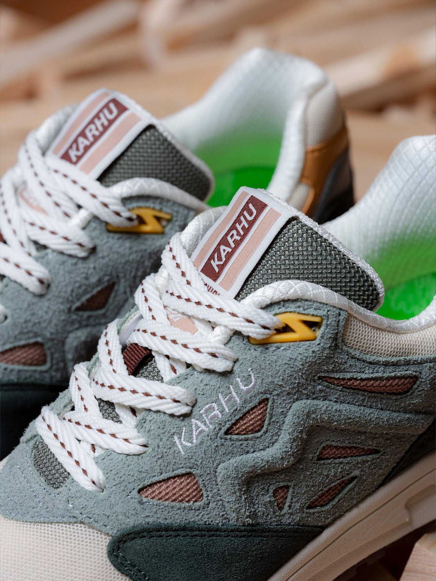Karhu Legacy 96 Mölkky pack - Laurel Wreath / Warm Taupe F806081 | Lifestyle Sneakers