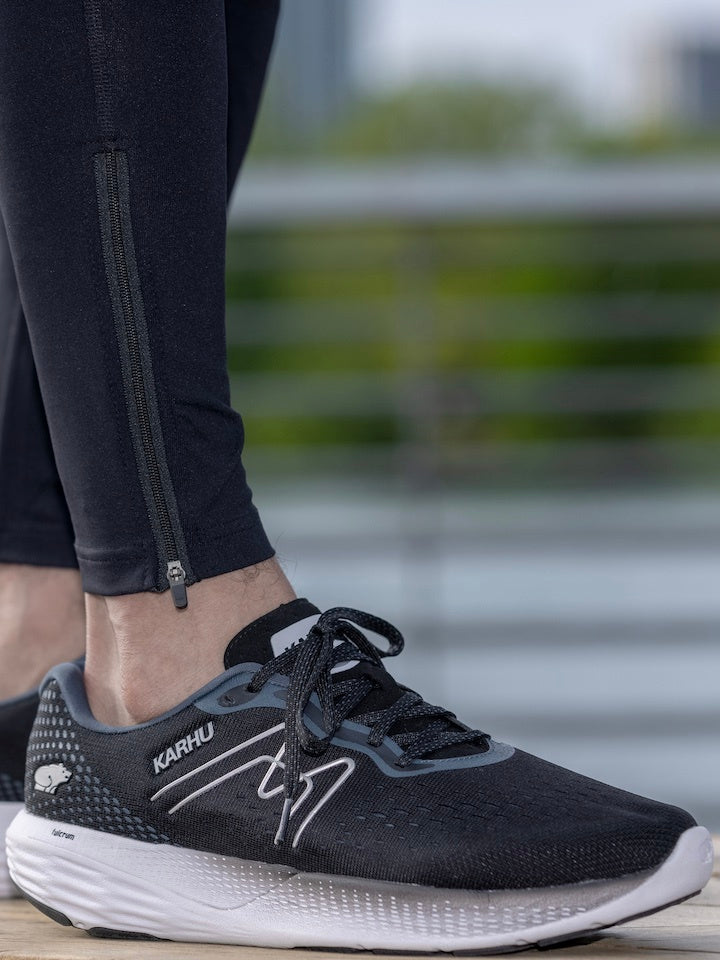 Karhu MEN'S IKONI 2.0 - JET BLACK/DARK SLATE F100321