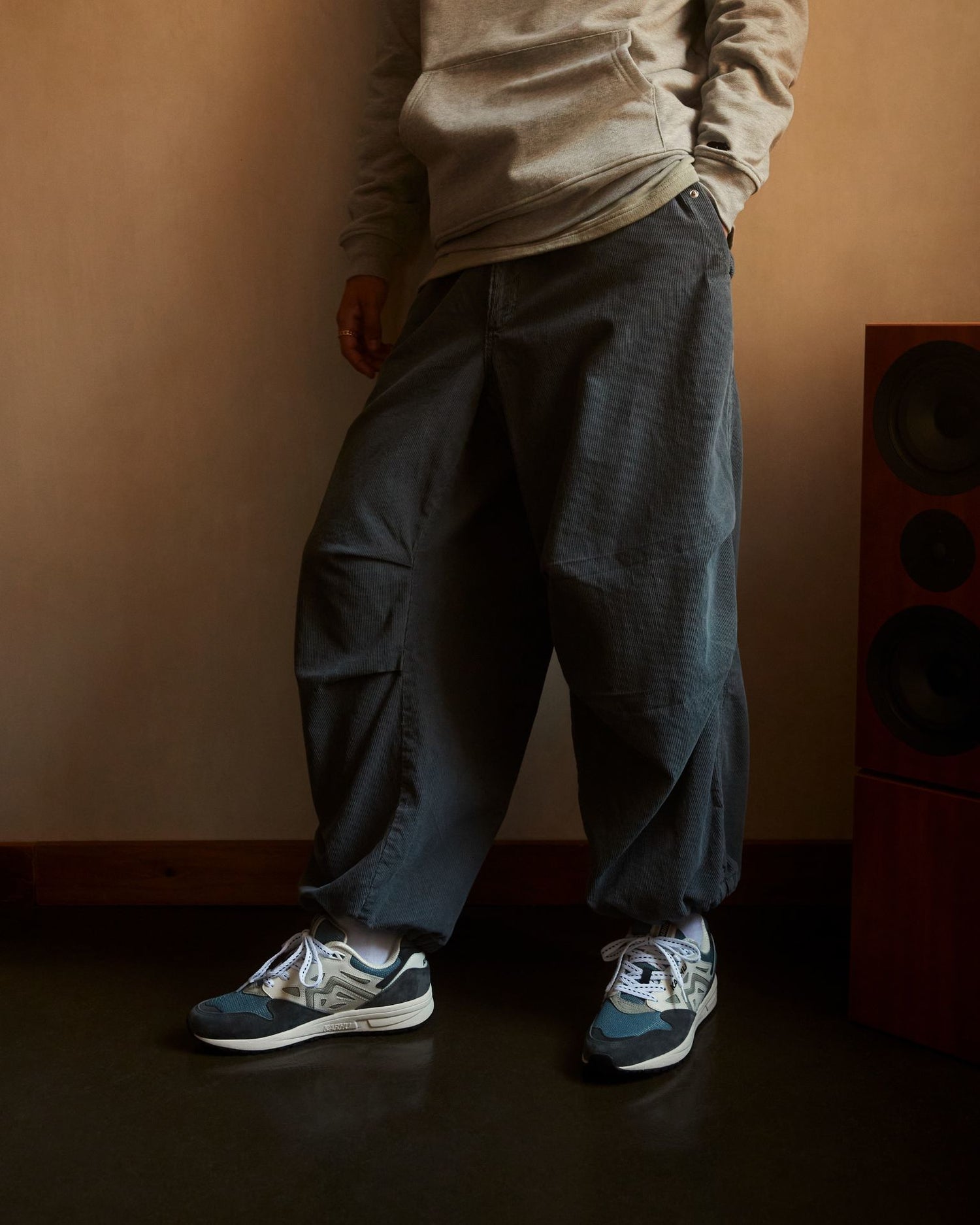 legacy 96 gunmetal / abbey stone