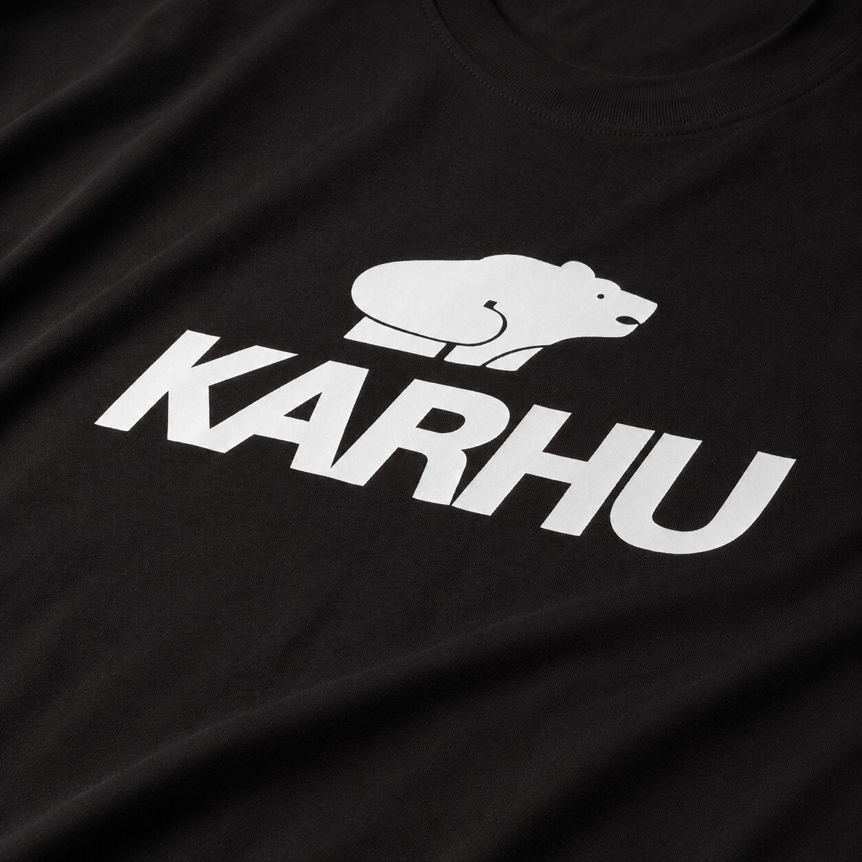 CLASSIC LOGO T-SHIRT - BLACK / WHITE