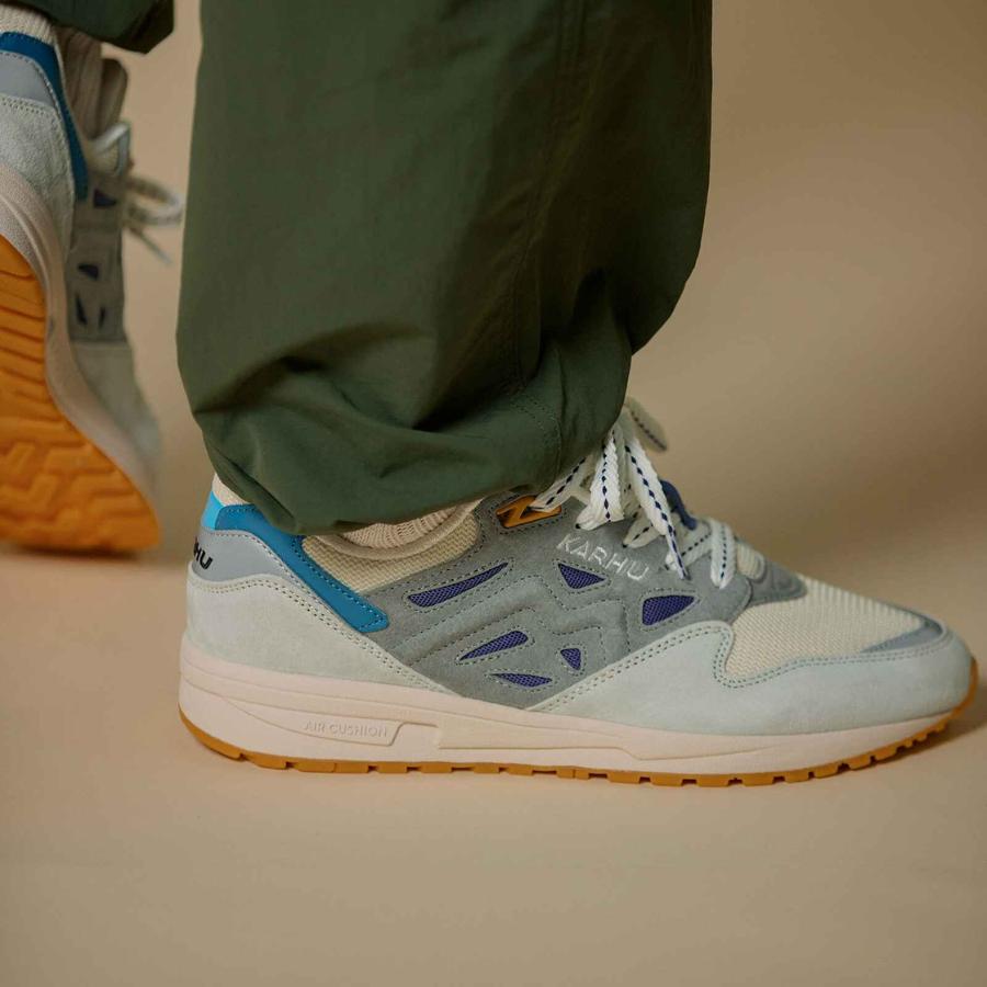 haru Karhu Legacy 96 Blanc de Blanc/ Dazzling Blue | Footshop