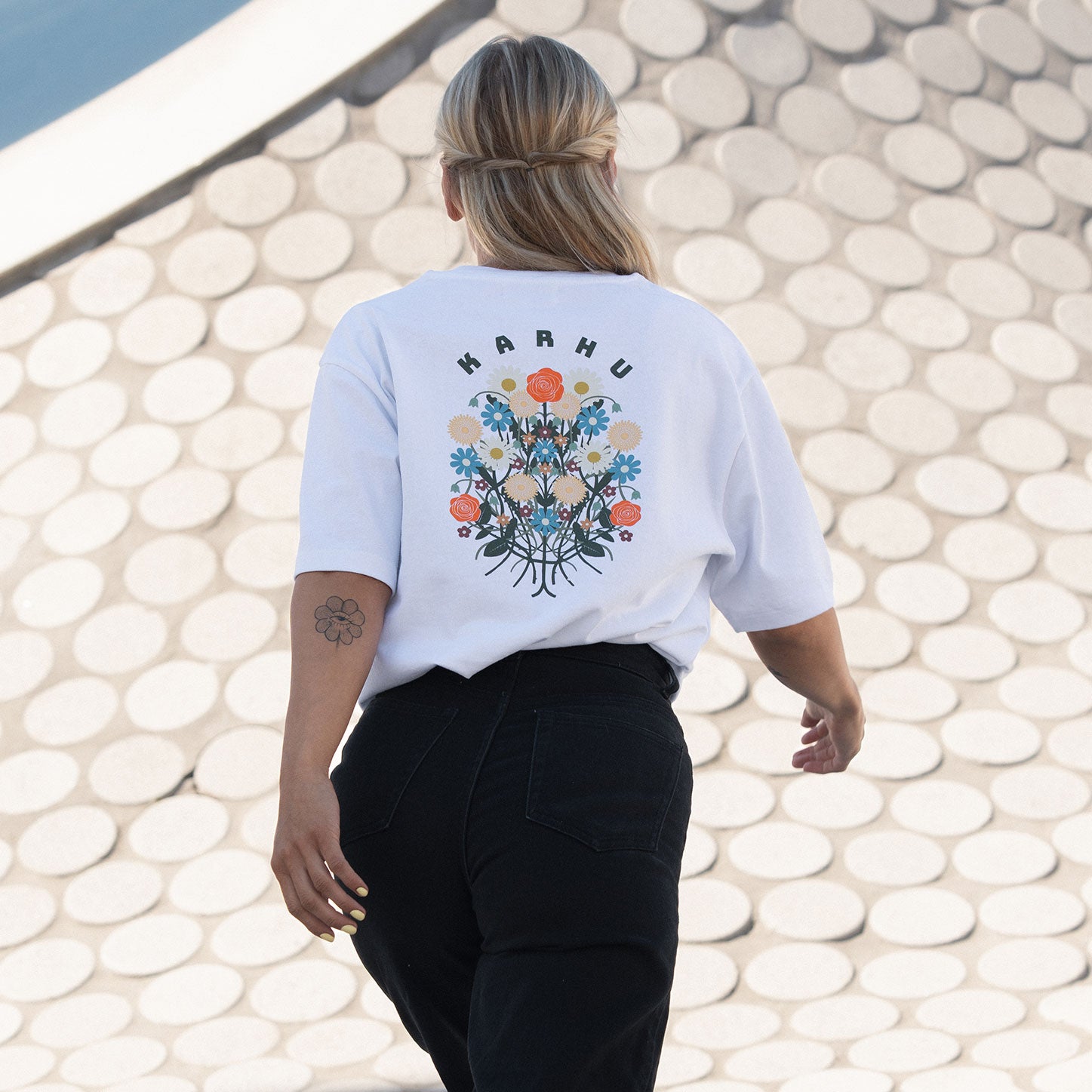 FLOWER BOUQUET T–SHIRT - BRIGHT WHITE / DOUGLAS FIR