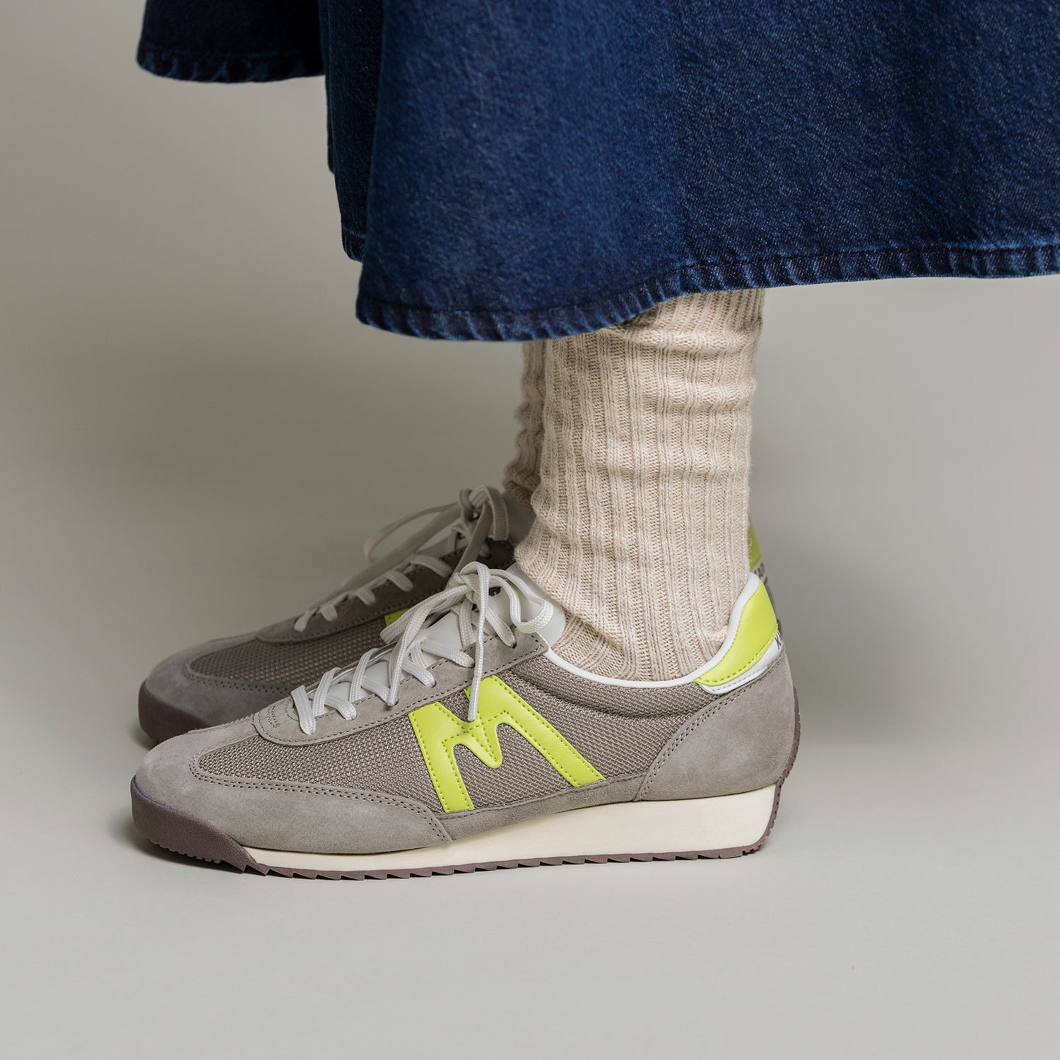 MESTARI 76 - DESERT TAUPE / WILD LIME